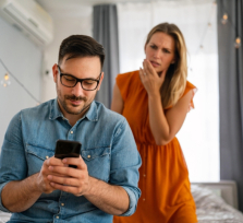 Το ηφαίστειο που δεν εκρήγνυται: Δες ποια 4 ζώδια πνίγουν τη ζήλια τους στη σιωπή.